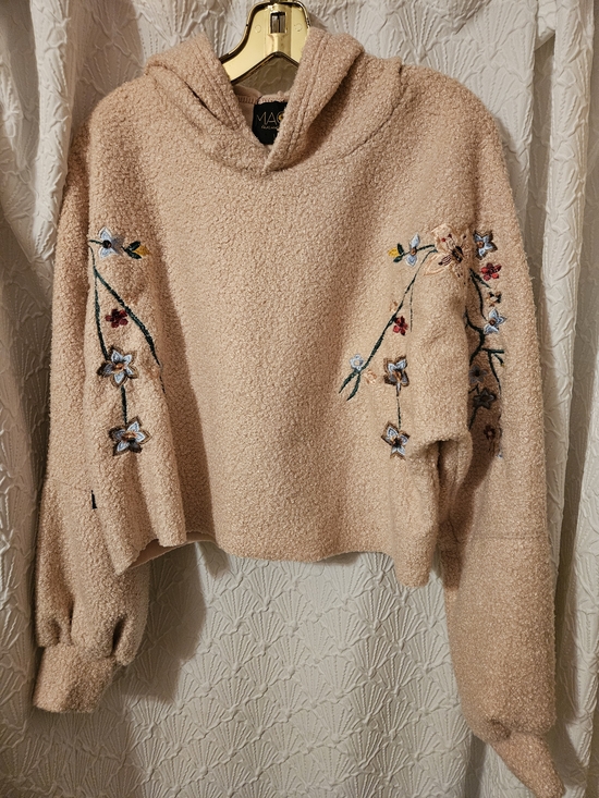 Jackets & Blazers - Embroidered Floral Sherpa Pullover - Blush